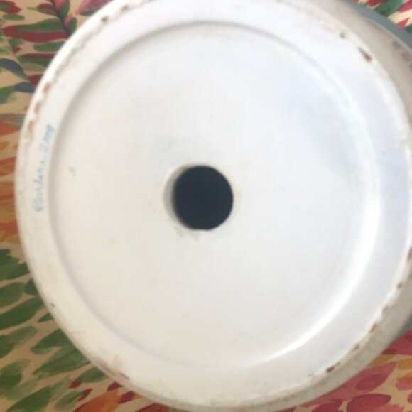 ANGEL HAND PAINTED CLAY POT W/SAUCER. - Picture 5 of 5